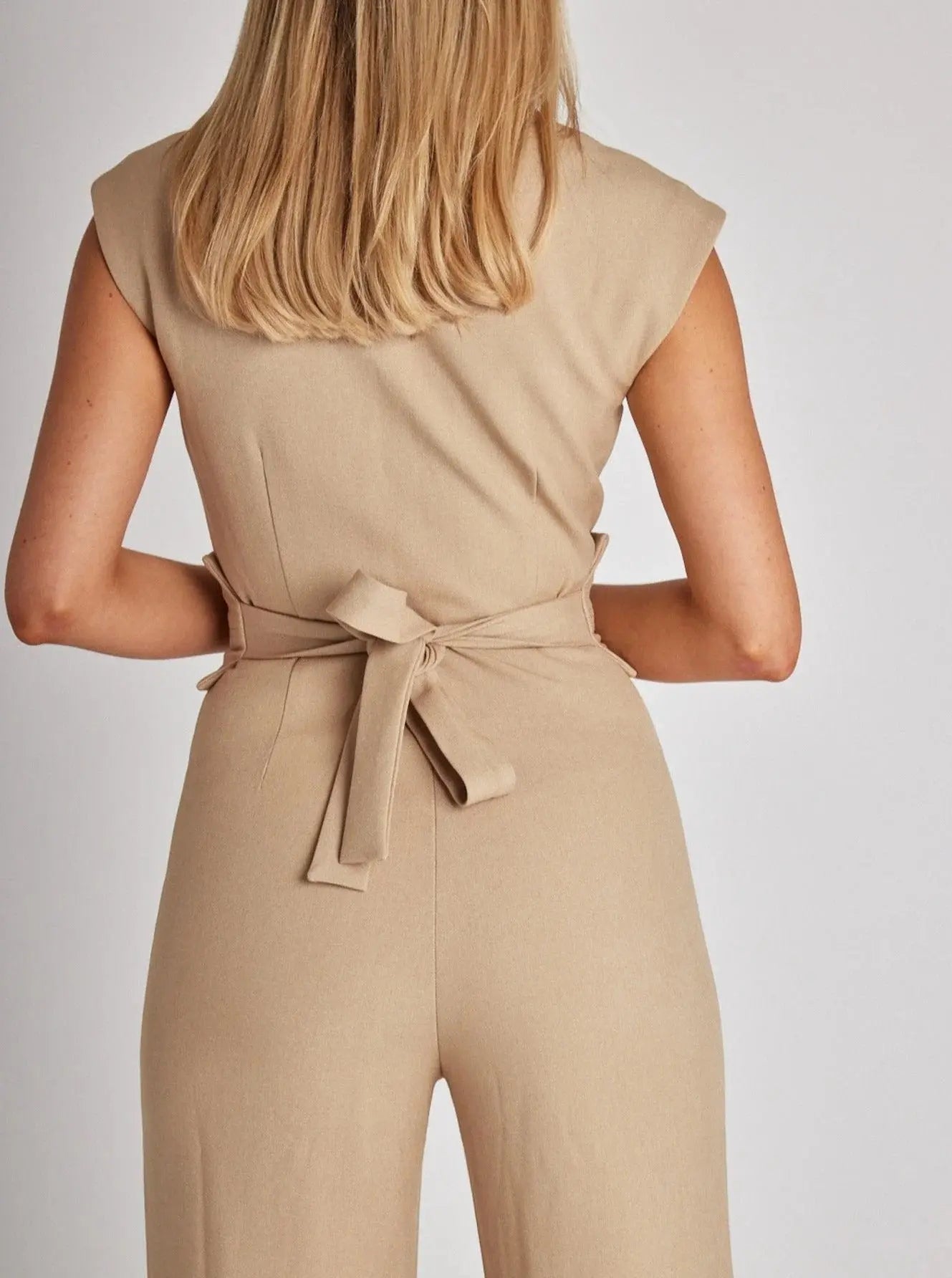 🎁Limited time 49% OFF⏳Women's Sleeveless Wide-Leg Jumpsuit spiyle