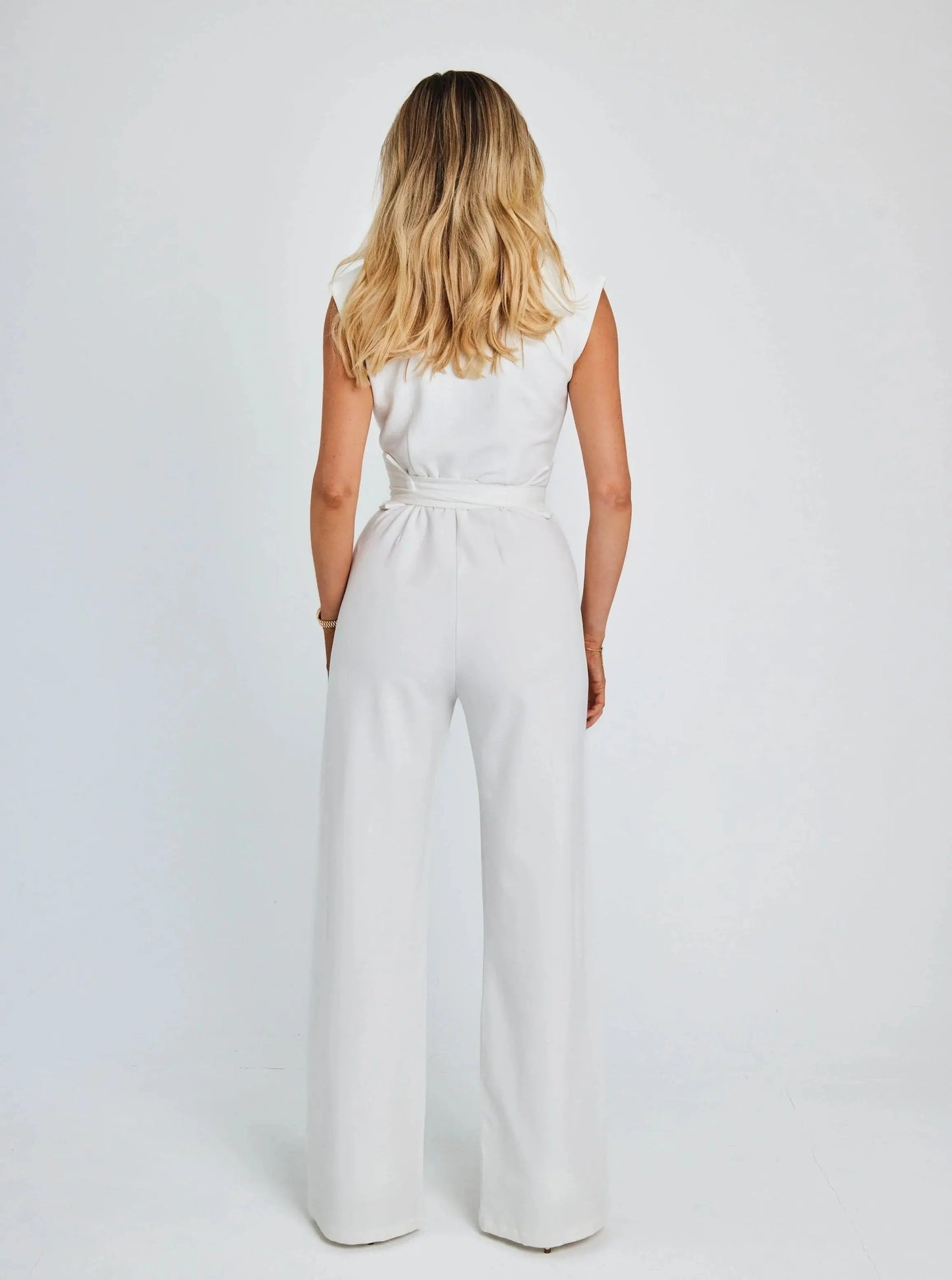 🎁Limited time 49% OFF⏳Women's Sleeveless Wide-Leg Jumpsuit spiyle