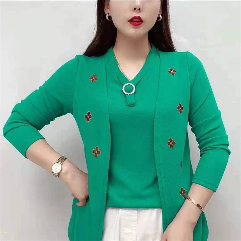 🍂Fall Specials Extreme Low Prices🍂Women's Elegant Embroidered Flowers V-Neck Top