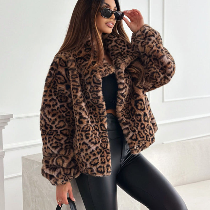 ❄️Winter Specials❄️Women’s Fluffy Short Coat with Leopard Print