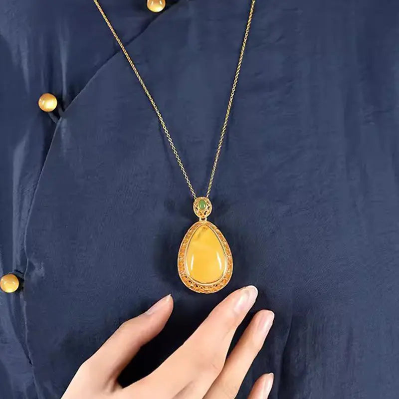 🔥50% OFF🔥 Elegant Lucky Flower Pendant Necklace spiyle