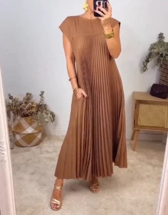 🌸Spring Specials🌸 Sleeveless pleated simple solid color dress