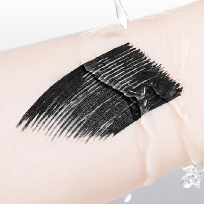 ✨ Iron Wand Mascara ✨ is long and curly without smudging - Limited-time 50% off