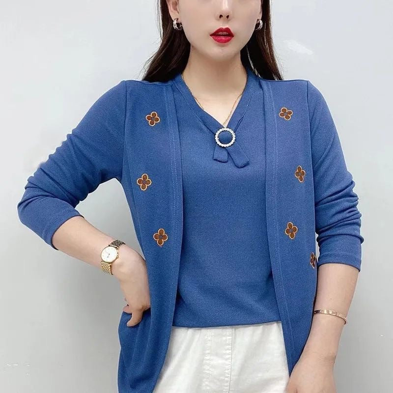 🍂Fall Specials Extreme Low Prices🍂Women's Elegant Embroidered Flowers V-Neck Top