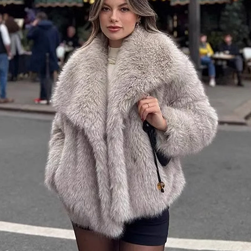 ❄️Winter Specials❄️Women's Fluffy Short Coat