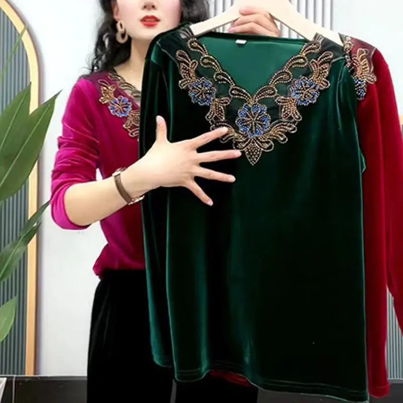 🔥HOT SALE 23.99🔥Best Gift for Mom - Elegant Synthetic Golden Velvet V-Neck Women's Top(50%OFF) spiyle